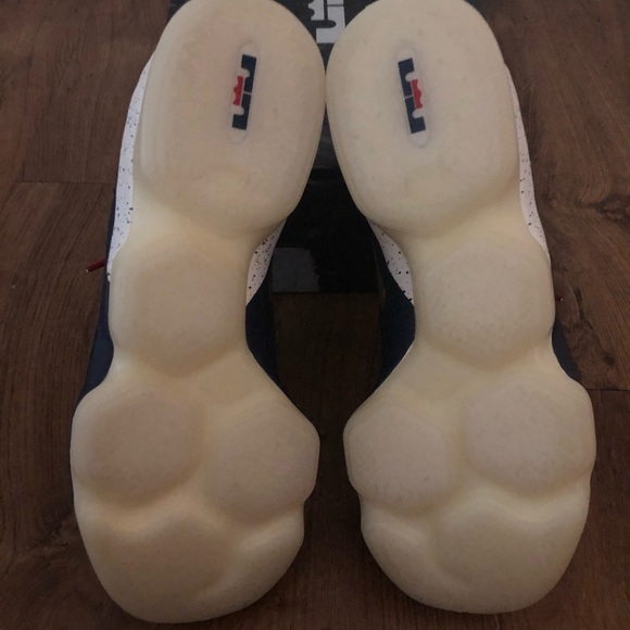 Lebron 14 low - Picture 2 of 2